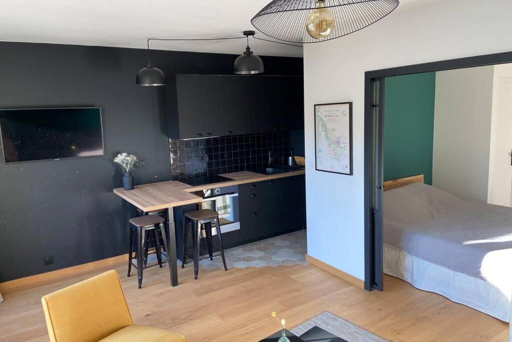Le Clos Du Mesnil, Logement Totalement Independant Le Tourne Buitenkant foto